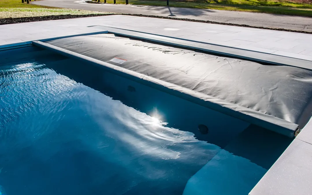 Beating the Heat: Fiberglass Pools That Stay Cool Even in 100° Weather
